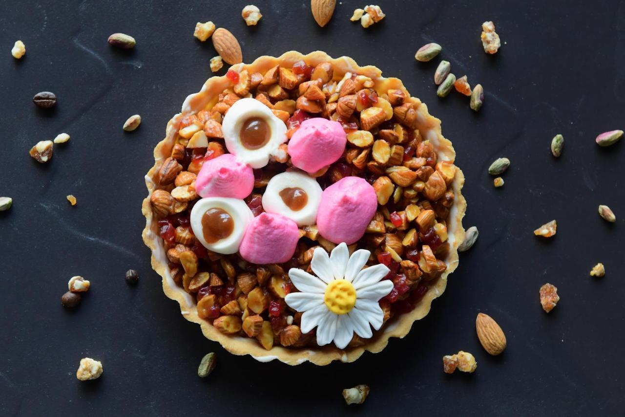 Radisson Blu Hotel Guwahati Eksteriør bilde A granola tart