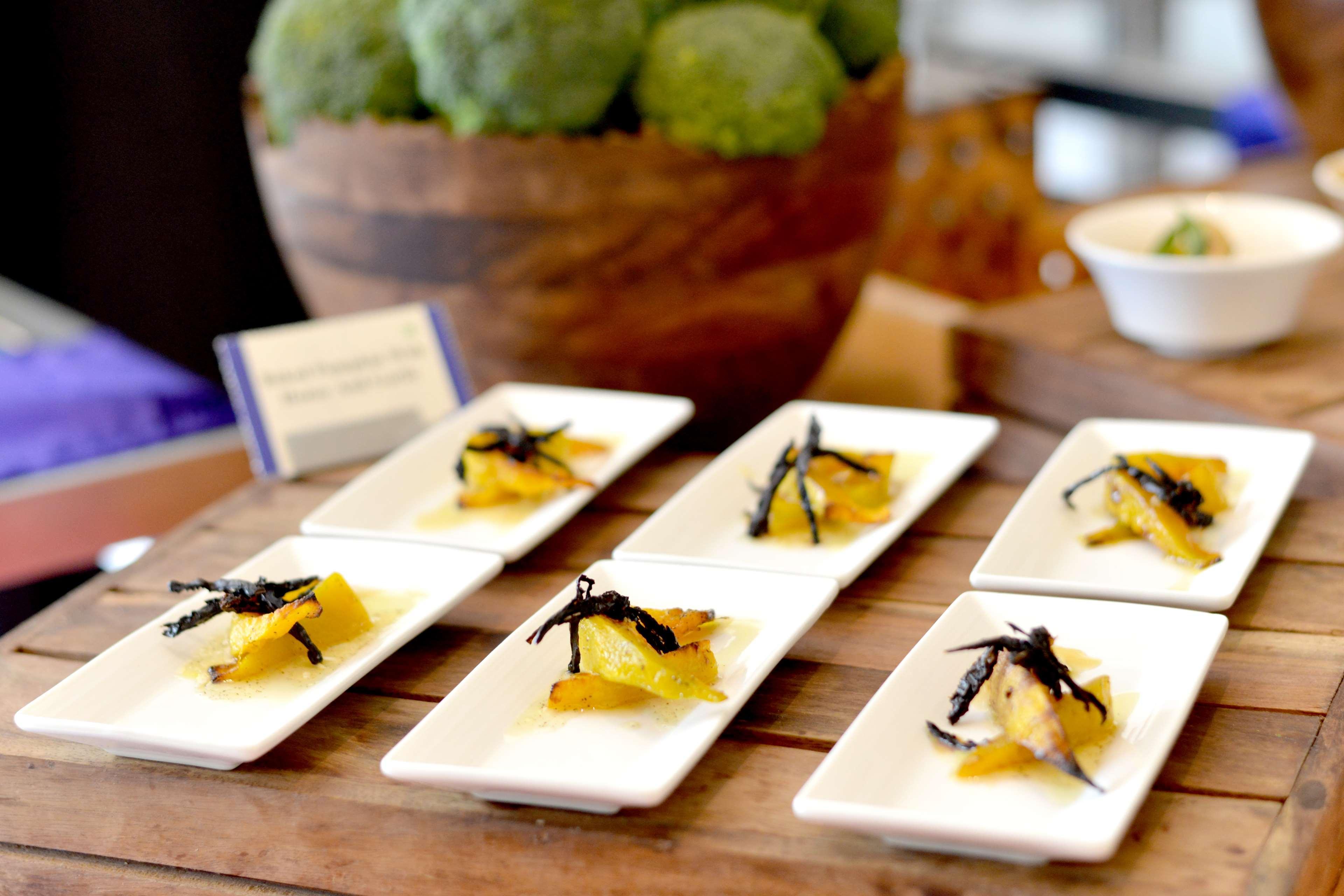 Radisson Blu Hotel Guwahati Eksteriør bilde A plate of canapés