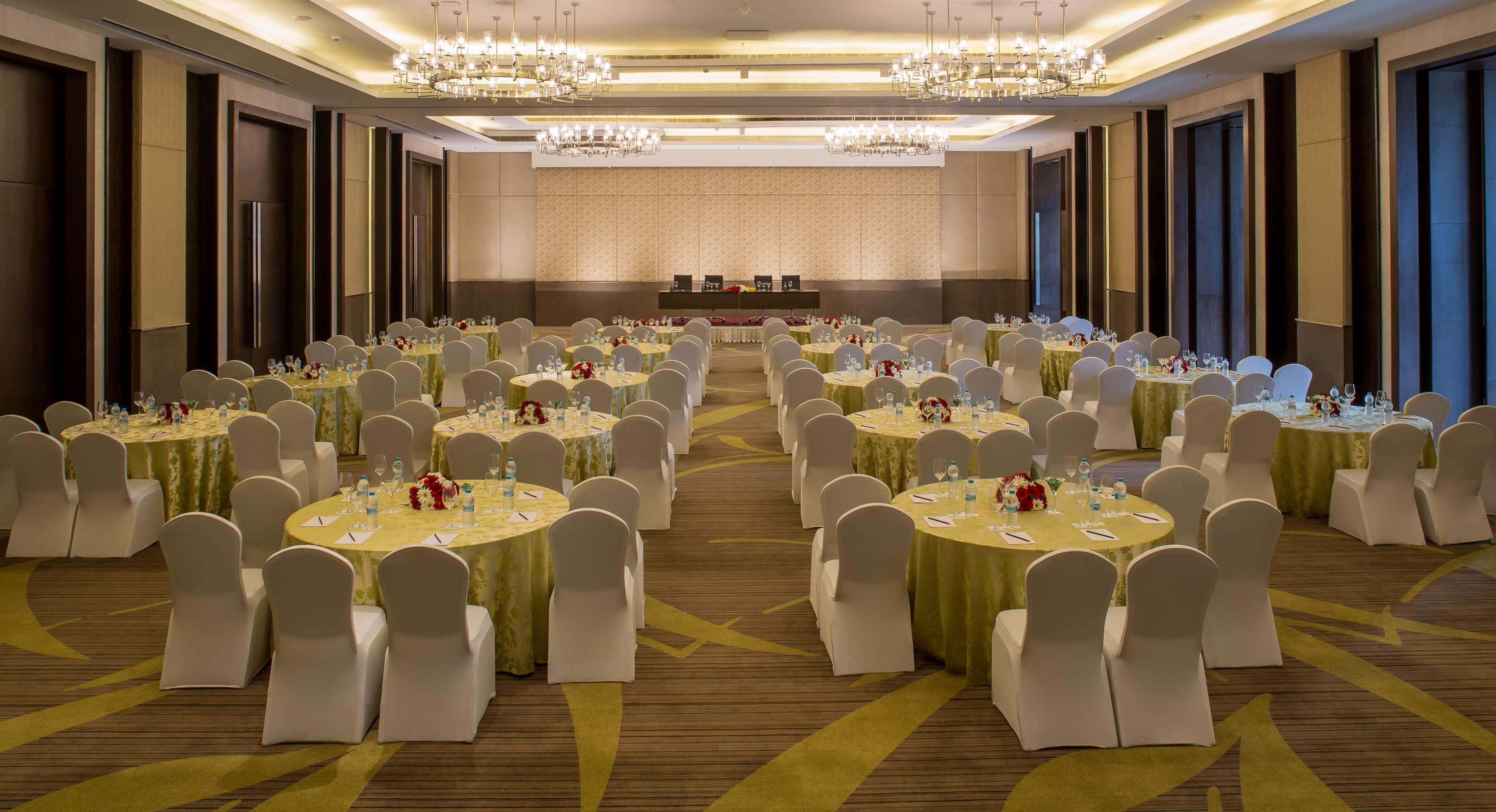 Radisson Blu Hotel Guwahati Eksteriør bilde The Grand Ballroom