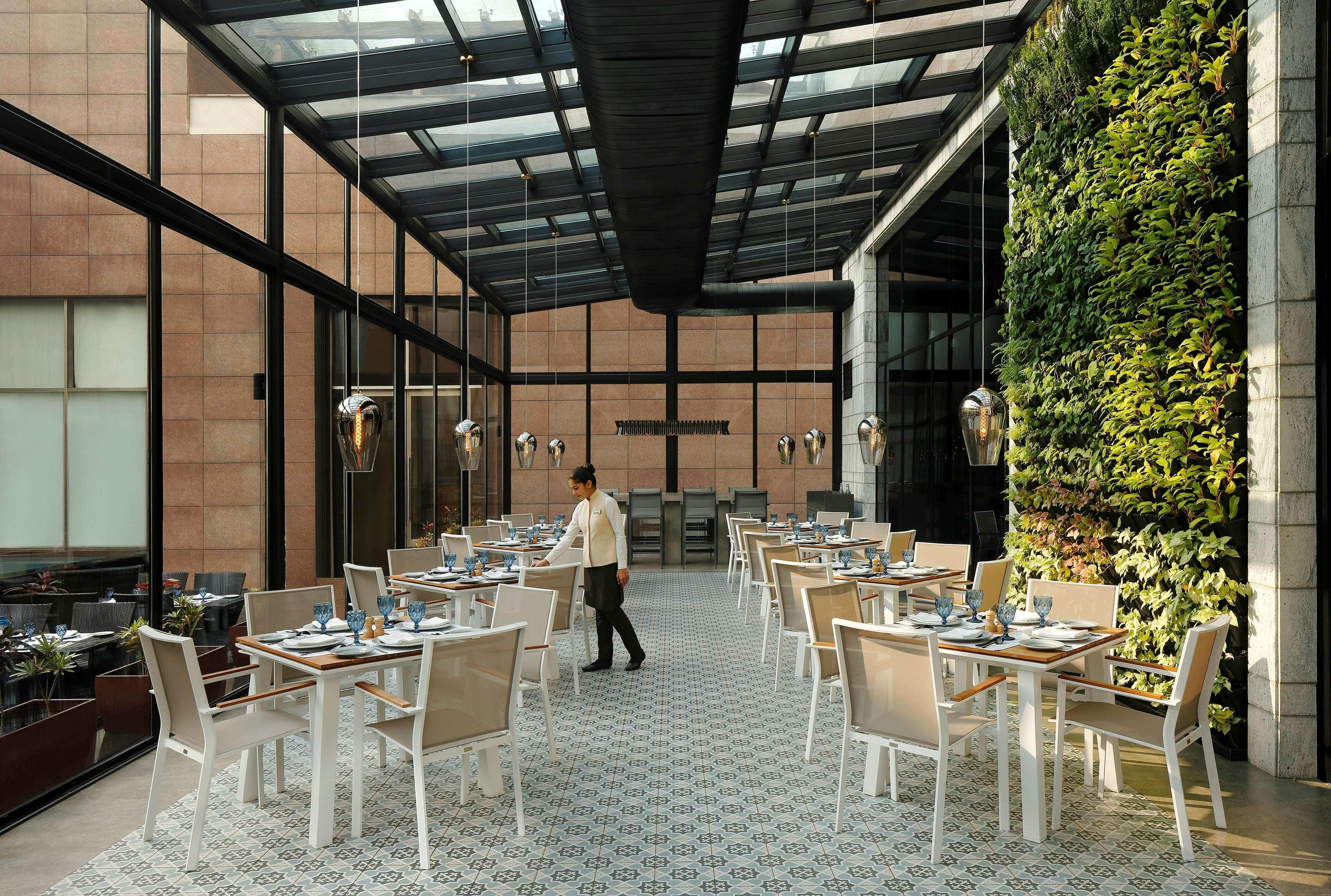 Radisson Blu Hotel Guwahati Eksteriør bilde The Terrace