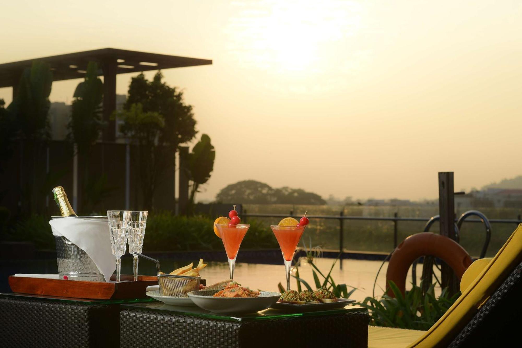 Radisson Blu Hotel Guwahati Eksteriør bilde